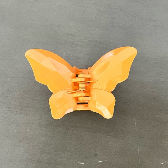 Bright Orange Mango Butterfly Monarch Medium Size 3.25" Lobster Claw Hair Clip - Picture 1 of 3